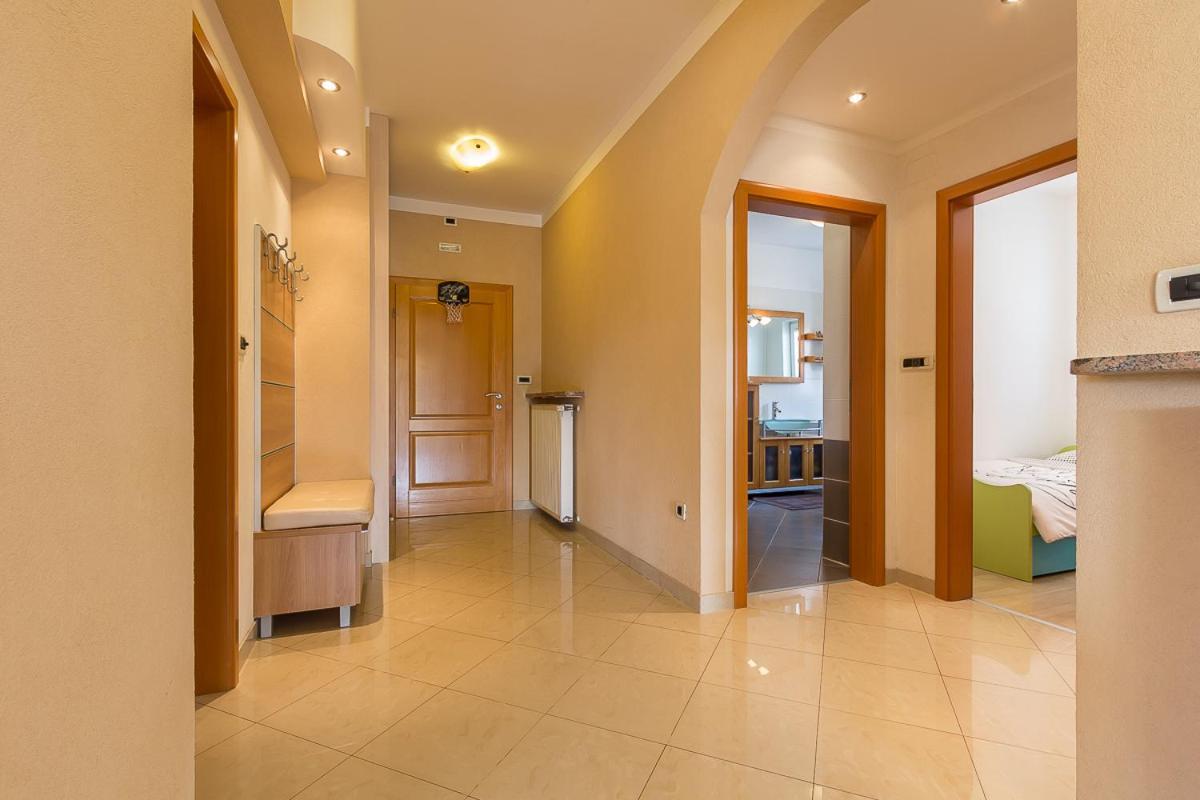 Apartment Igor 3 **** メドゥリン エクステリア 写真